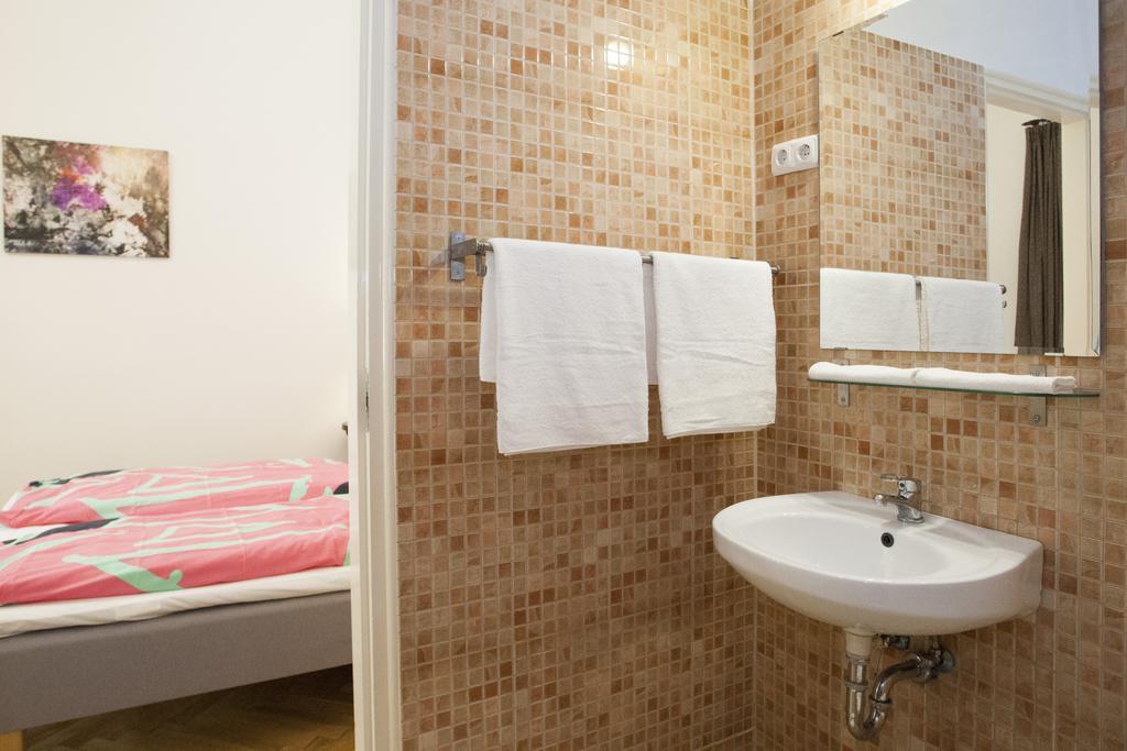 ブダペストCarolyn Apartman In The Old Cityアパートメント エクステリア 写真